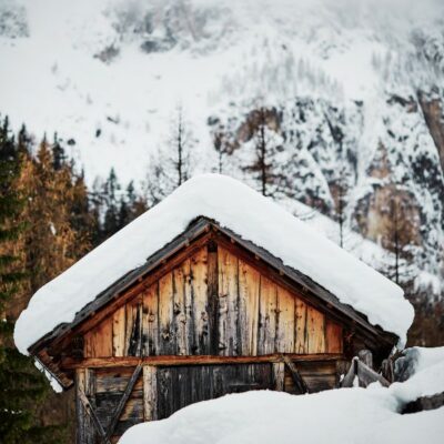 Snow on Roof Colorado Rocky Mountain HOmes